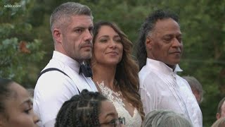 Actor Cylk Cozart walks daughter down the aisle againfor the first time