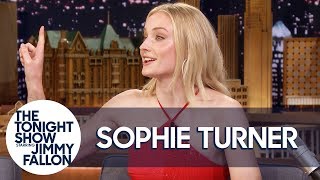 Sansa vs Daenerys Sophie Turner Blames Emilia Clarke for Game of Thrones Coffee Cupgate