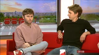 WHITE GOLD Joe Thomas  James Buckley Interview  with subtitles 