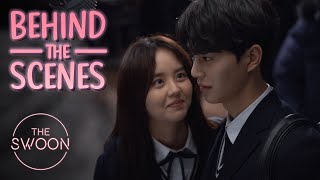 Behind the ScenesKim Sohyun and Song Kang prepare for their first kiss scene Love AlarmENG SUB