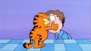 Here comes Garfield 1982  02