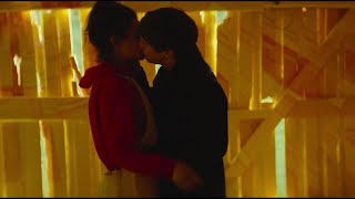 The Sunlit Night  2019  Kissing Scene  Jenny Slate  Alex Sharp Frances  Yasha