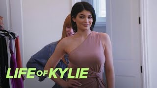 Kylie Jenner Tries on Prom Dresses on Life of Kylie  E