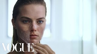 Margot Robbies Beauty Routine Is Psychotically Perfect  Vogue