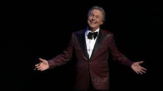 See Billy Crystal in the New Broadway Musical Mr Saturday Night